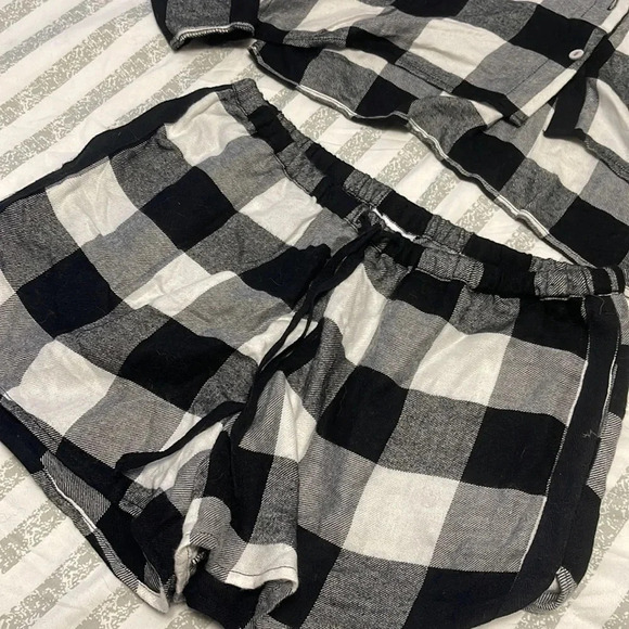 Colsie Plaid PJ Shorts and Top Lounge Set in black plaid - Picture 3 of 7